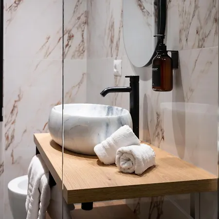 Bed and breakfast Romart Luxury 4*