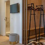住宿加早餐酒店 Romart Luxury 4*