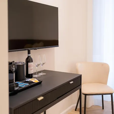 Romart Luxury
