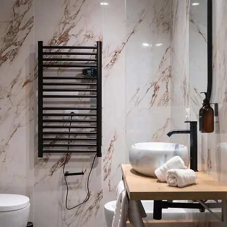 Oda ve Kahvaltı Romart Luxury